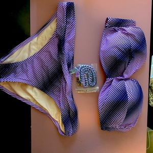 Victoria Secret 38C/Large Bikini Set